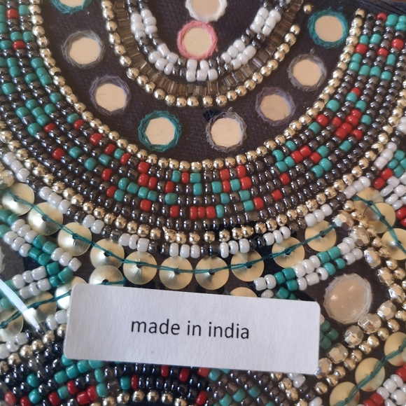 Lot of 2, New Indian Seed Beaded Purses/ Clutches/ Zipped Bags, 4.5" x 6" - Picture 4 of 5